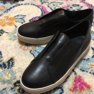 BRAND NEW JSlides Heidi Shoes